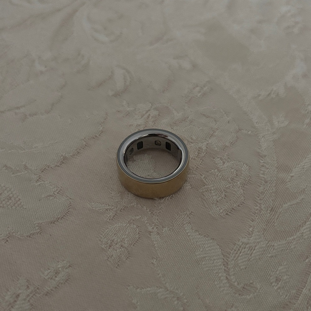 Gold oura ring size 7 gen 4